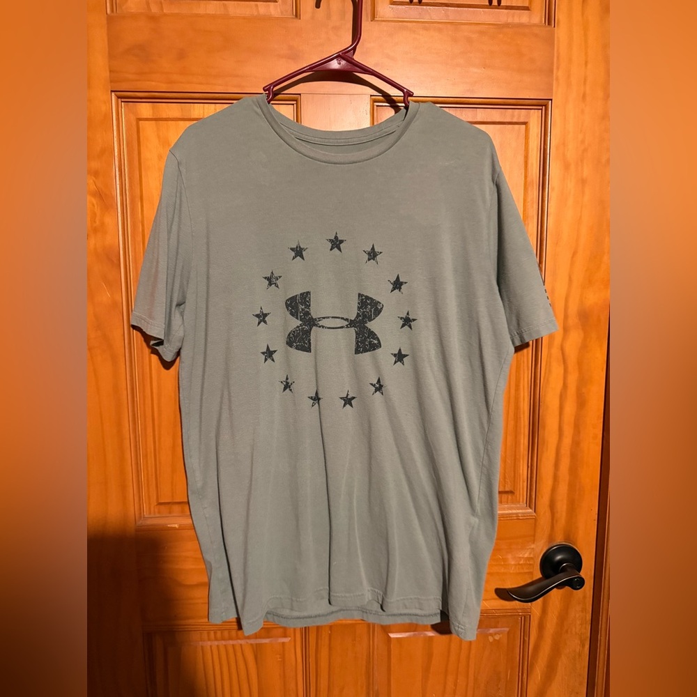 Under Armour Men's Green T-Shirt